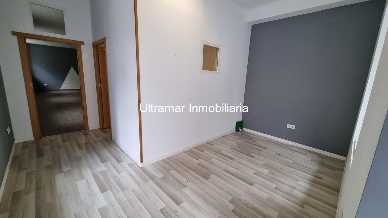 Foto 2 Bajo local en venta en la zona del centro