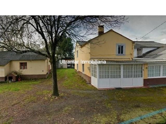 Casa adosada a la venta en la zona de Pedroso - Narón