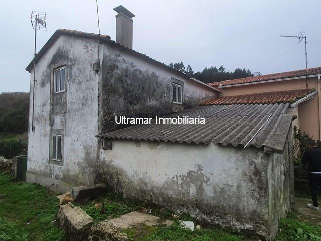 Casa adosada a reformar en la zona de Brion  - Ferrol