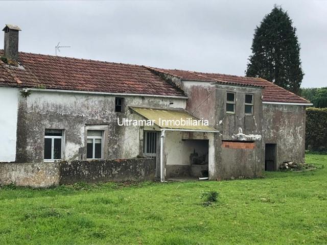 Casa con finca para reformar en Valdoviño