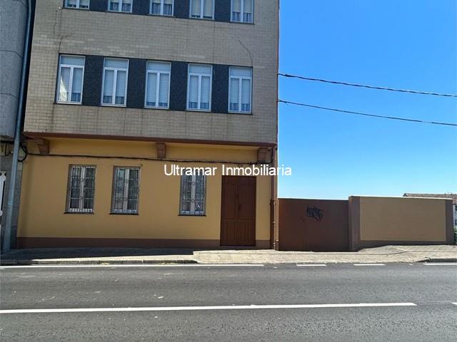 Edificio con terreno a la venta en Sta Marina - Ferrol