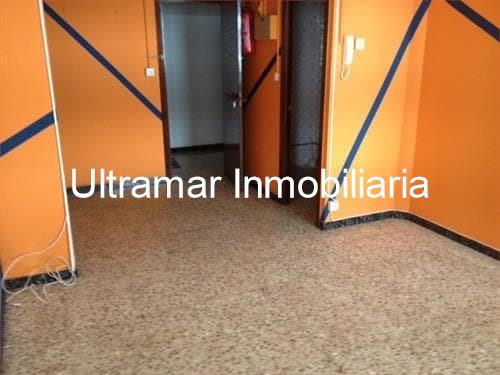 Foto 3 Entreplanta en alquiler zona Ultramar