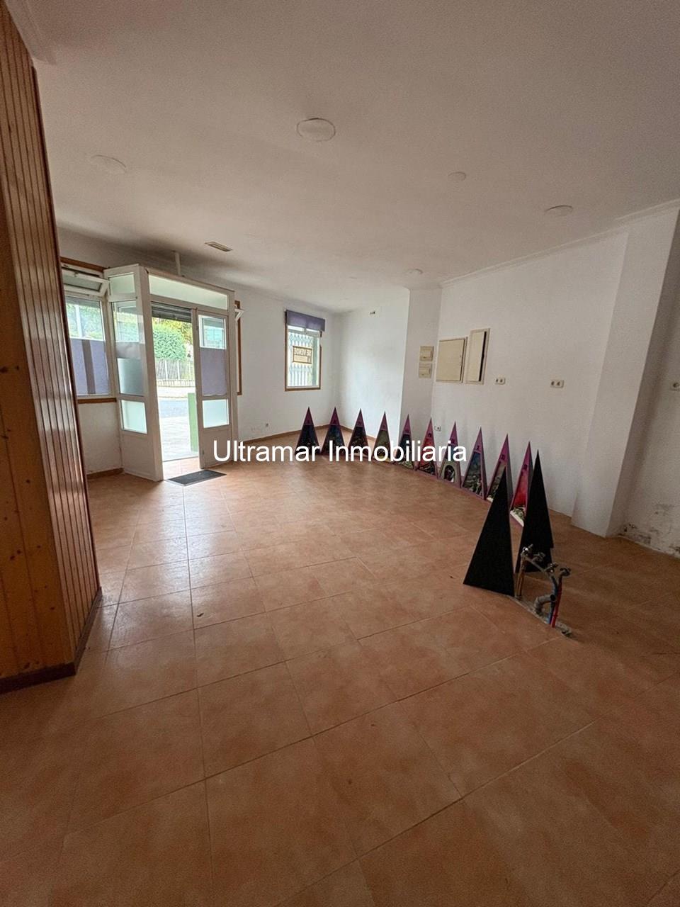 Foto 11 Local a la venta en Esteiro