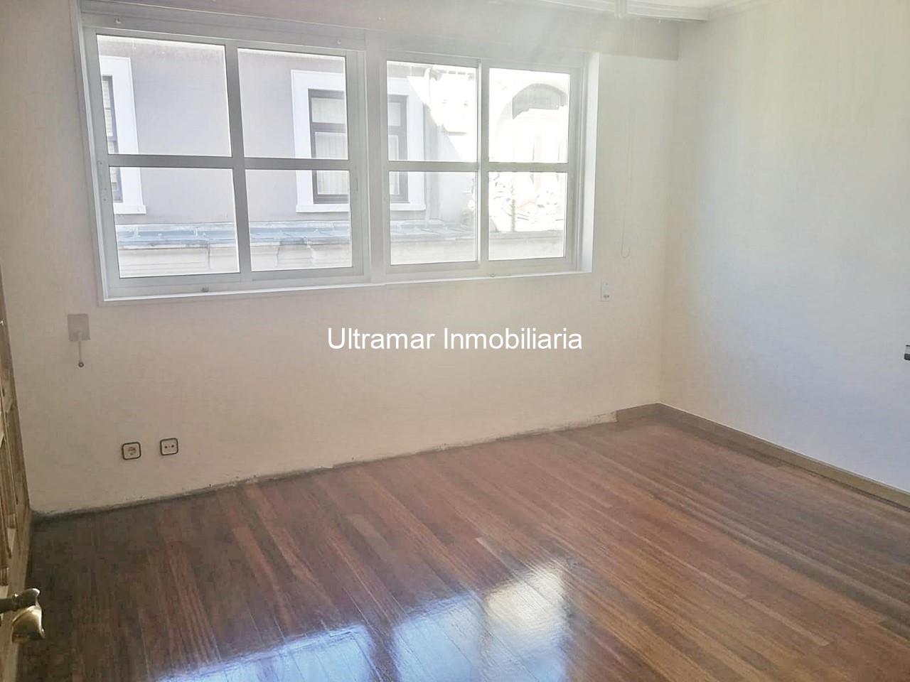 Foto 10 Piso en venta en el centro de Ferrol