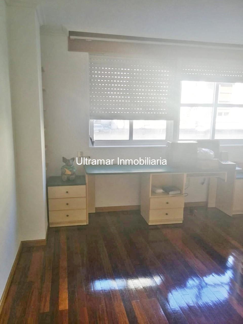 Foto 11 Piso en venta en el centro de Ferrol